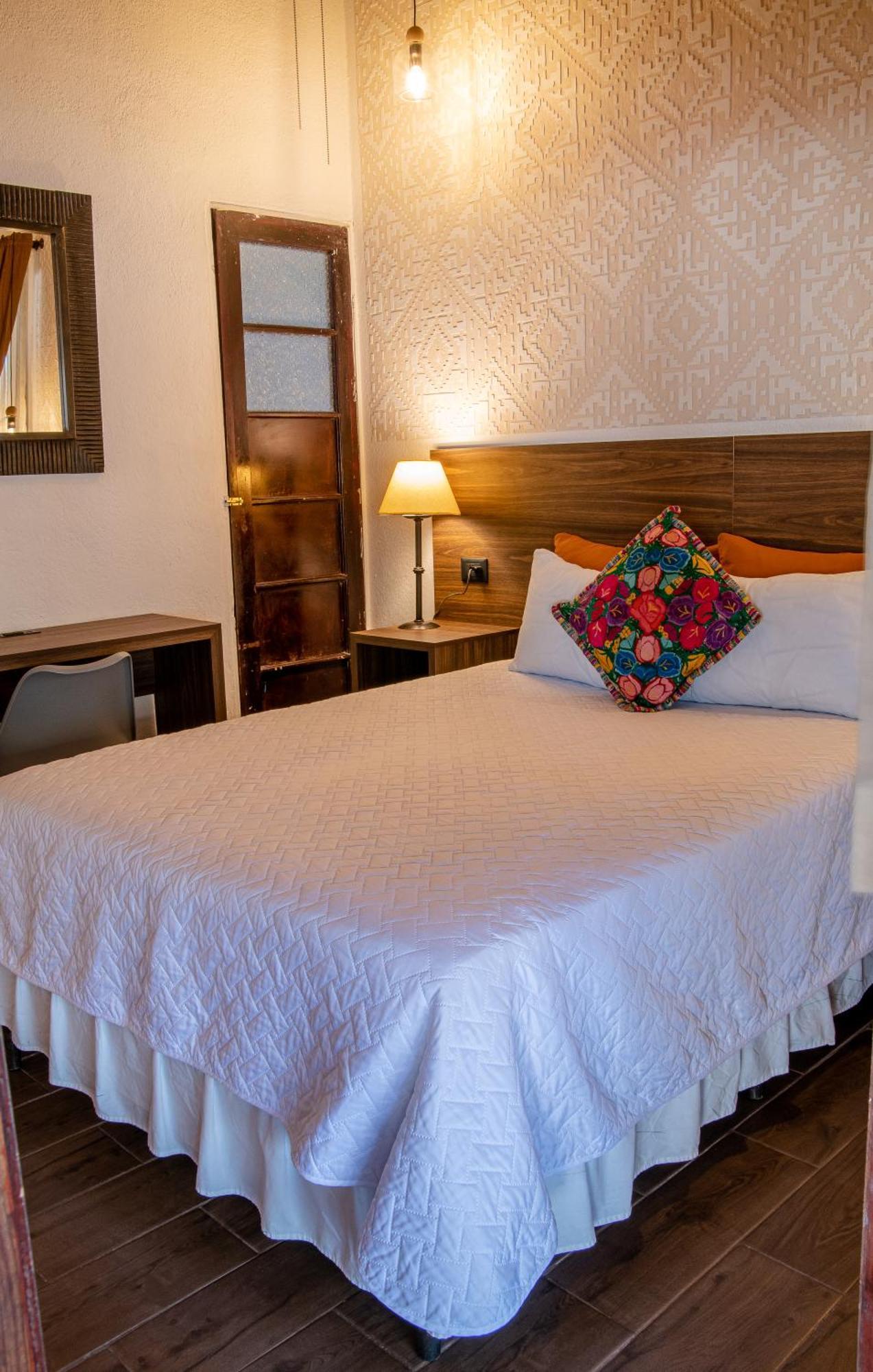 Hotel Las Camelias Inn By Ahs Antigua Zewnętrze zdjęcie