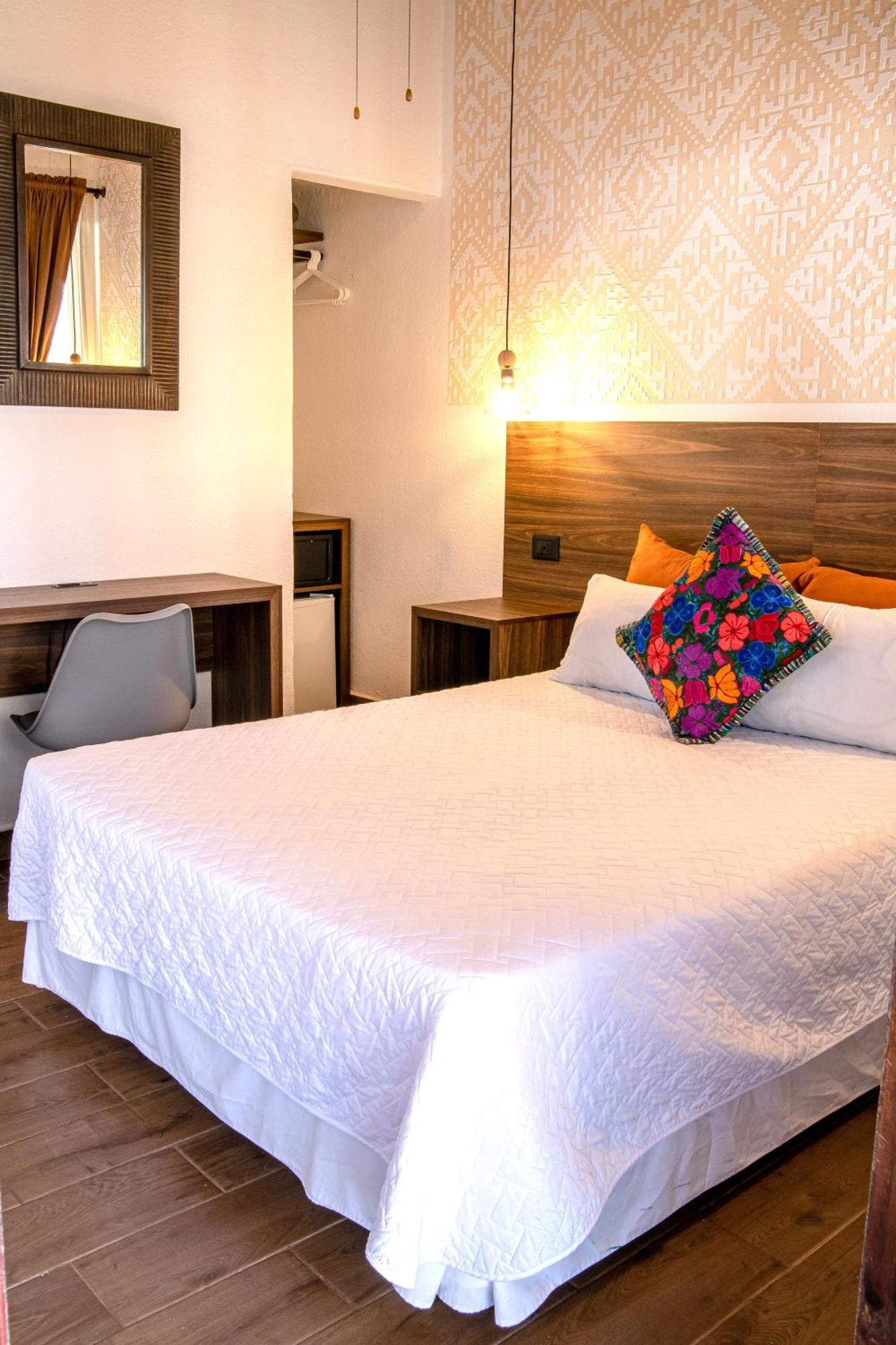 Hotel Las Camelias Inn By Ahs Antigua Zewnętrze zdjęcie